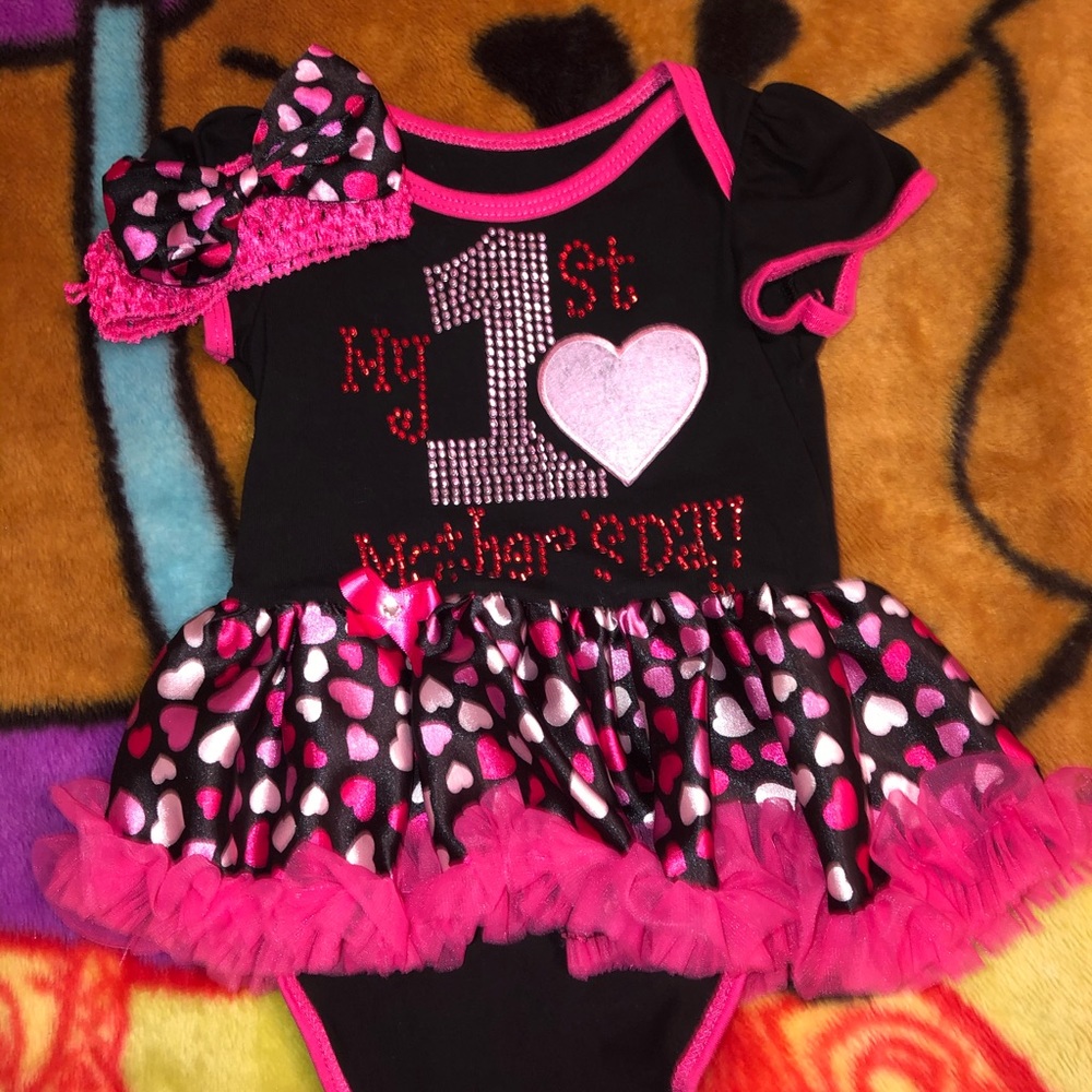Baby Girl First Mother’s Day Outfit